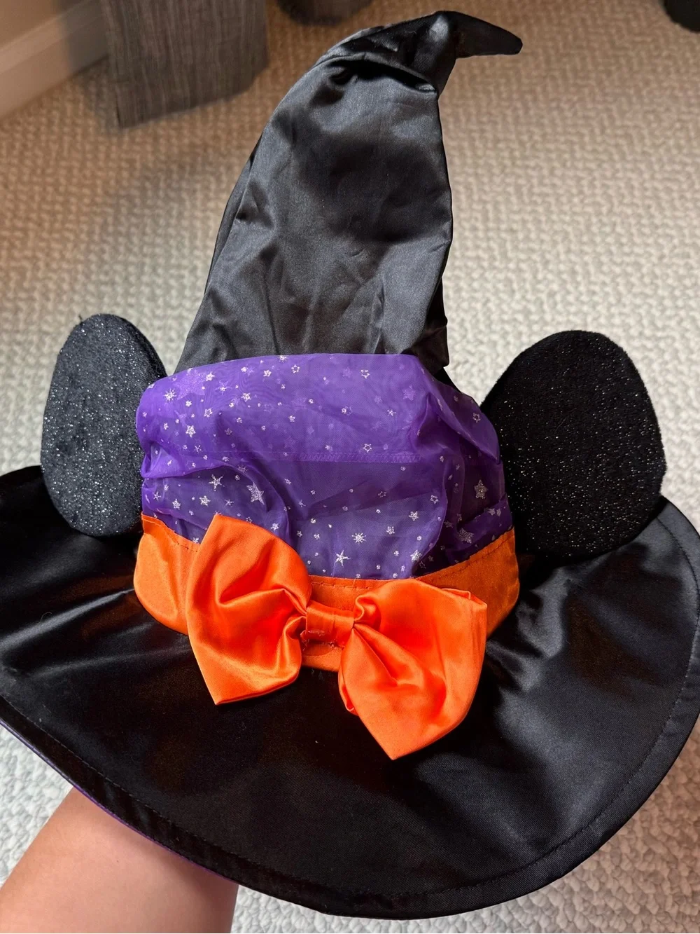 3T Disney Store Minnie Witch Halloween costume and hat, like new